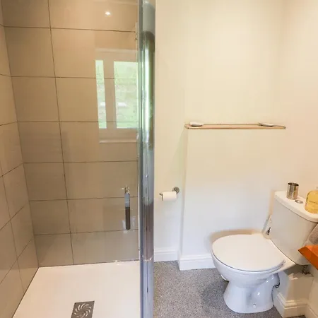 Two Town End Feriehus